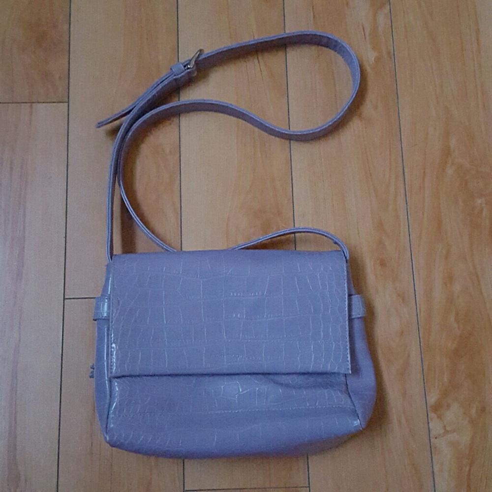 Vintage Lavender Croc-Effect Crossbody Bag